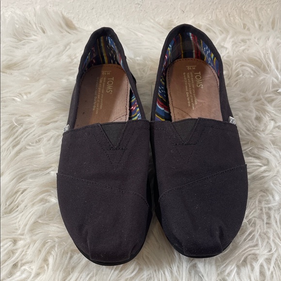 TOMS Black On Black Canvas Slip On Size 10 - Picture 1 of 11